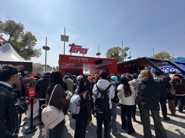 kaiyun-现场直击｜3天23万人次观众涌入上赛场，F1引爆上海文商旅体展消费